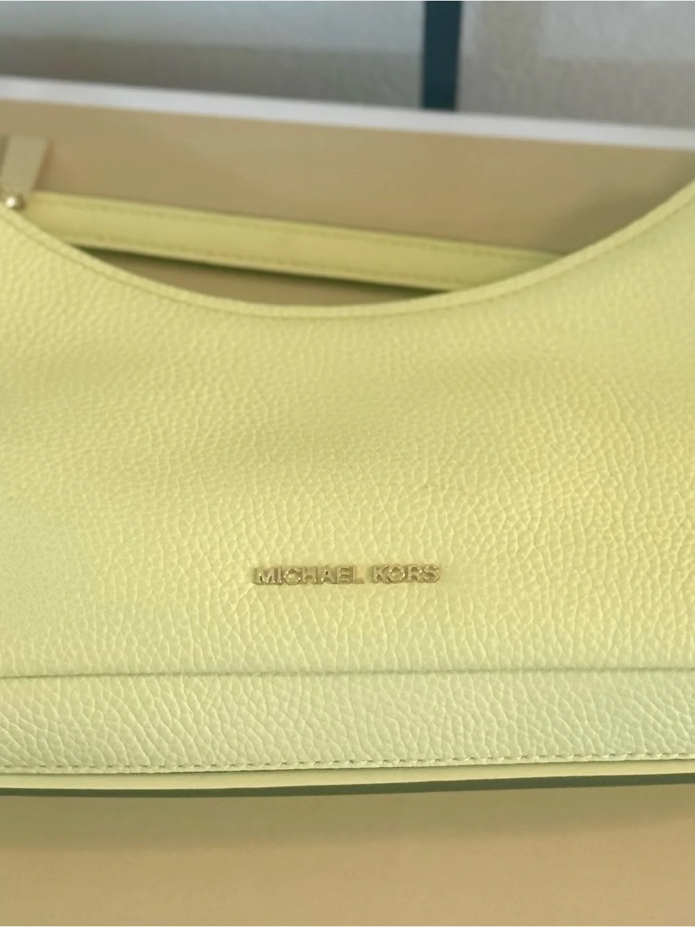Michael Kors Nolita Medium  Pebbled Leather Chain Pochette - Lemon 🍋